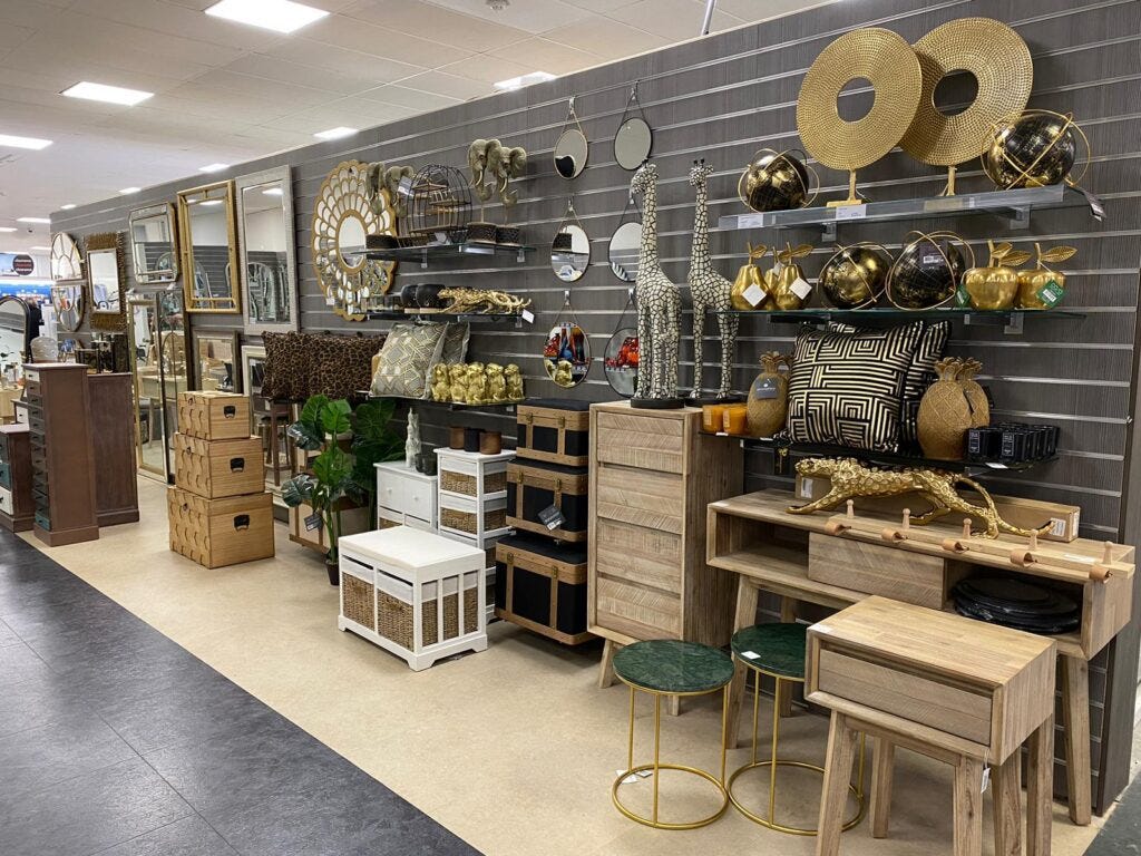 new look leekes store