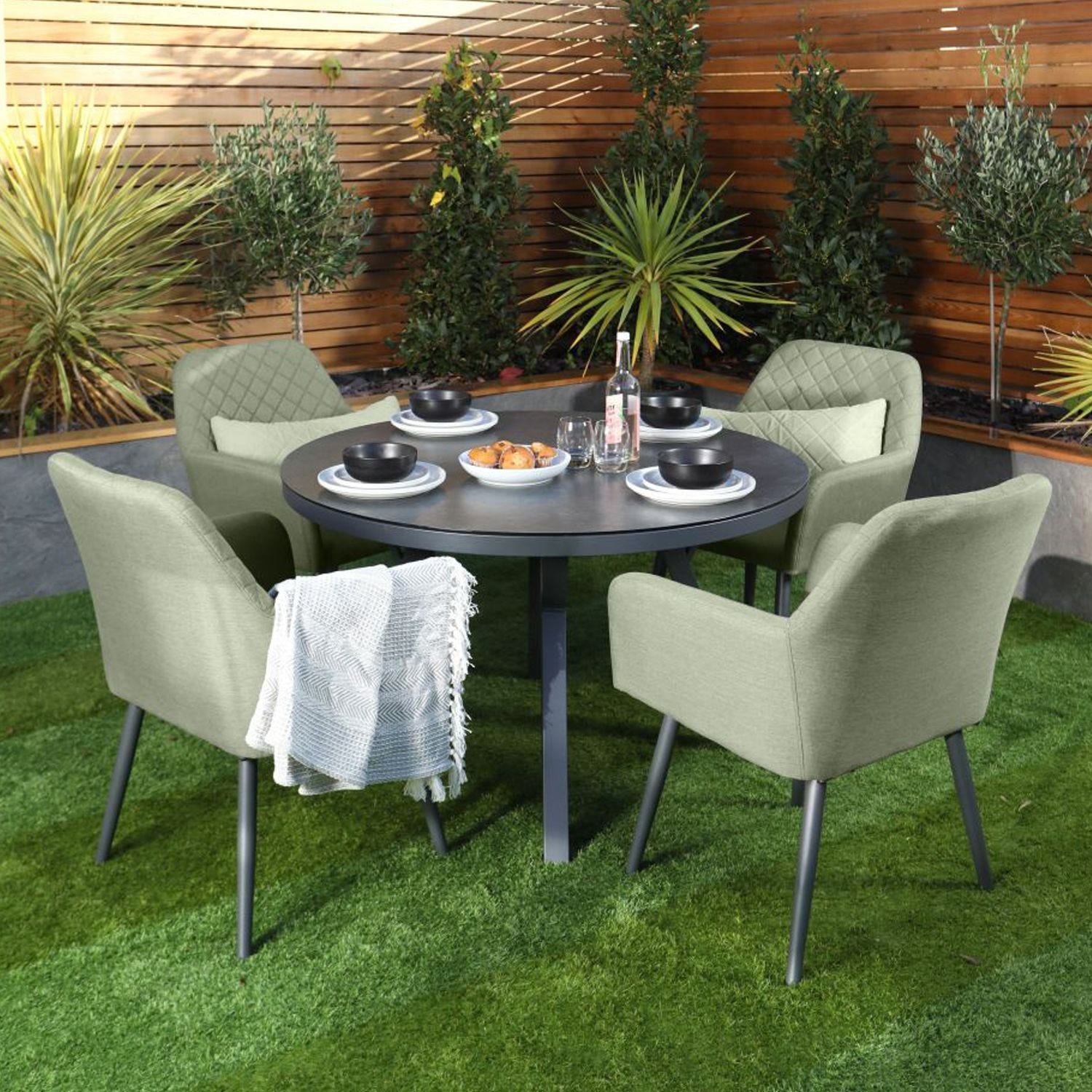 Supremo Mirfield 4 Seater Garden Dining Set Green
