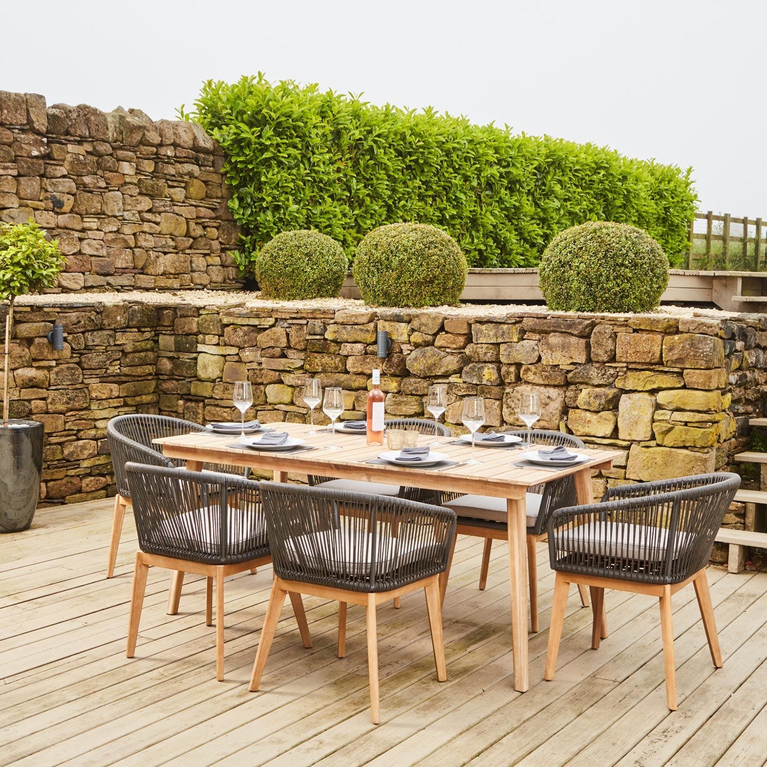 Wooden garden store dining set