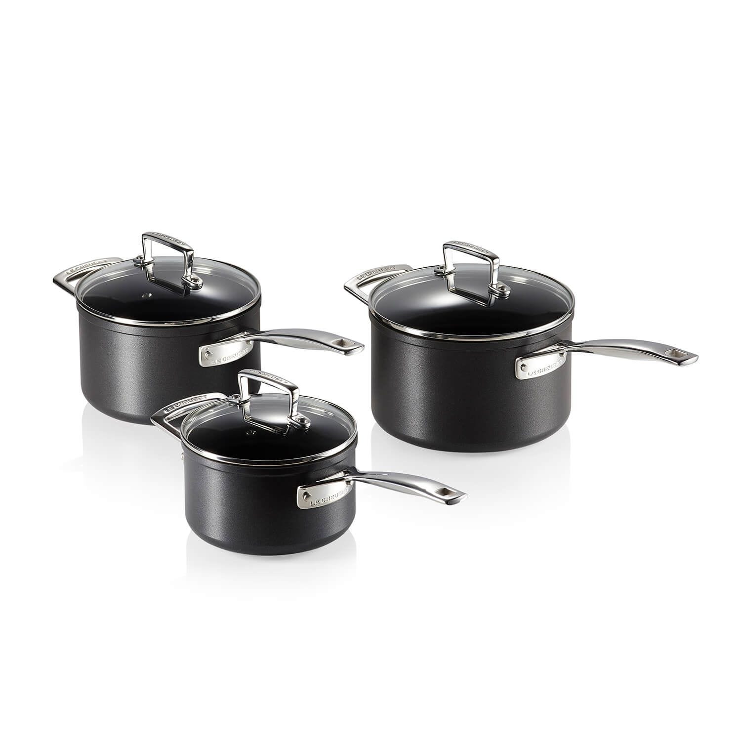 Le creuset pan set hot sale