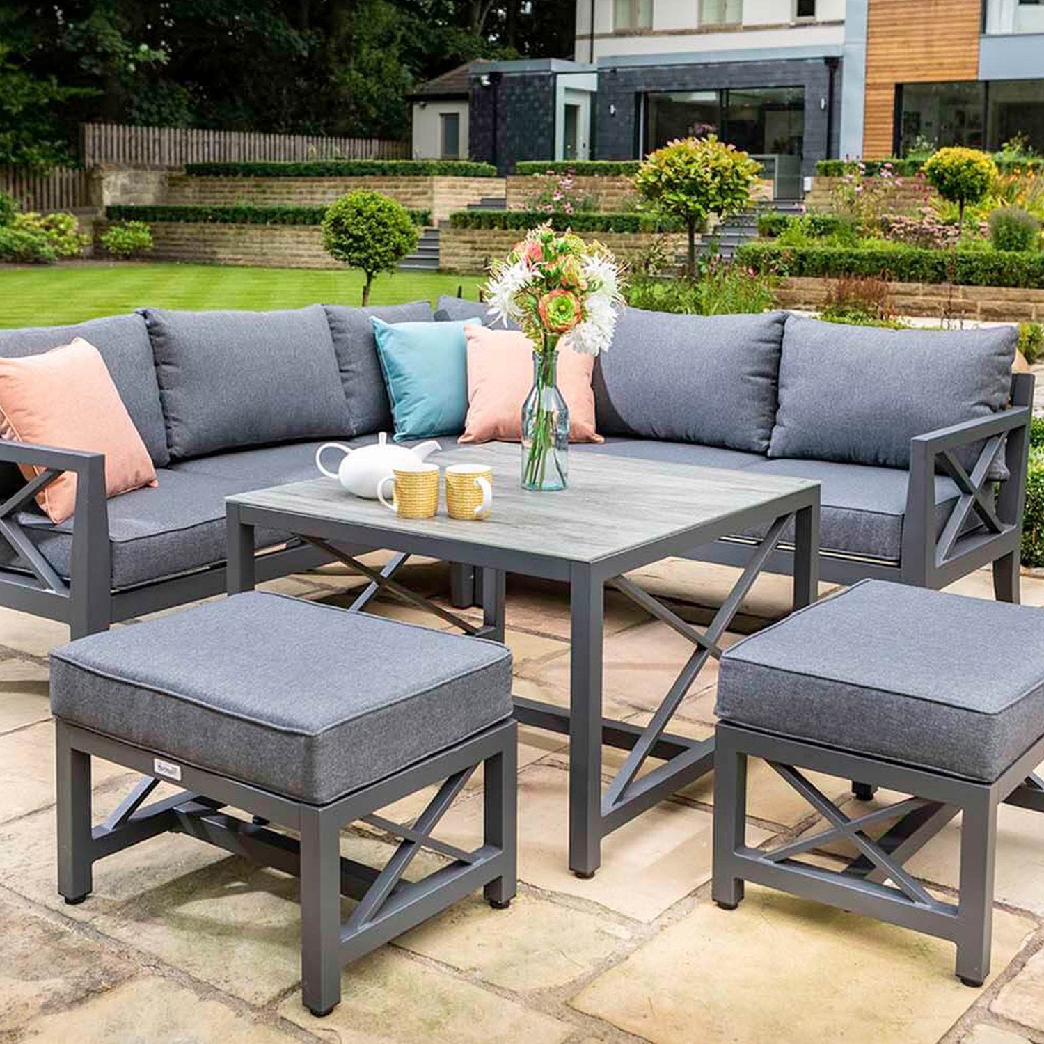 Square garden best sale furniture