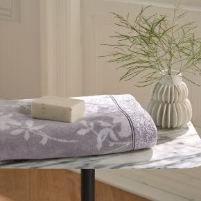 Bedeck of Belfast Sefa Floral Hand Towel, White & Silver